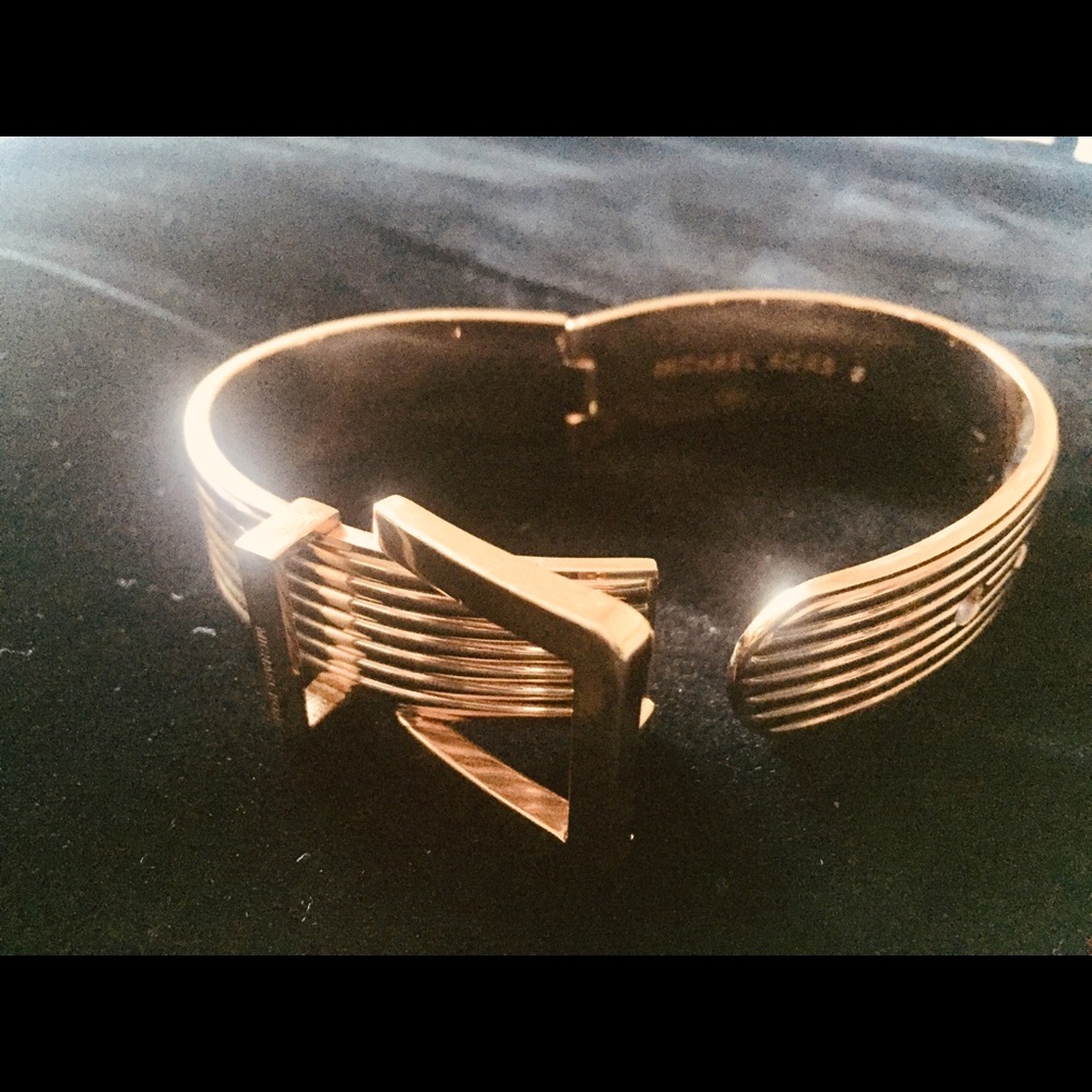 Michael Kors Bangle - Picture 4 of 6